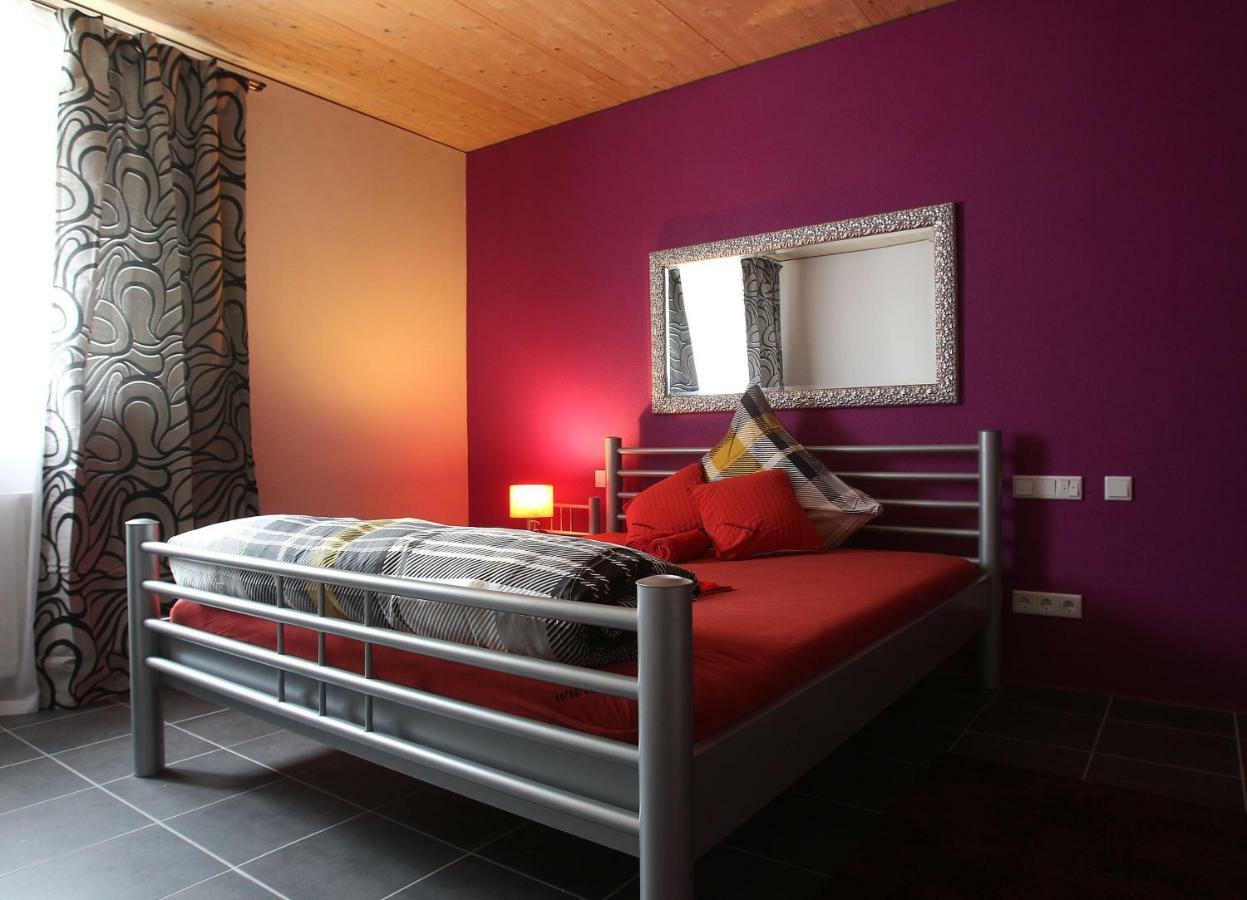 Erlebnishotel Lustra Landshut Exterior foto