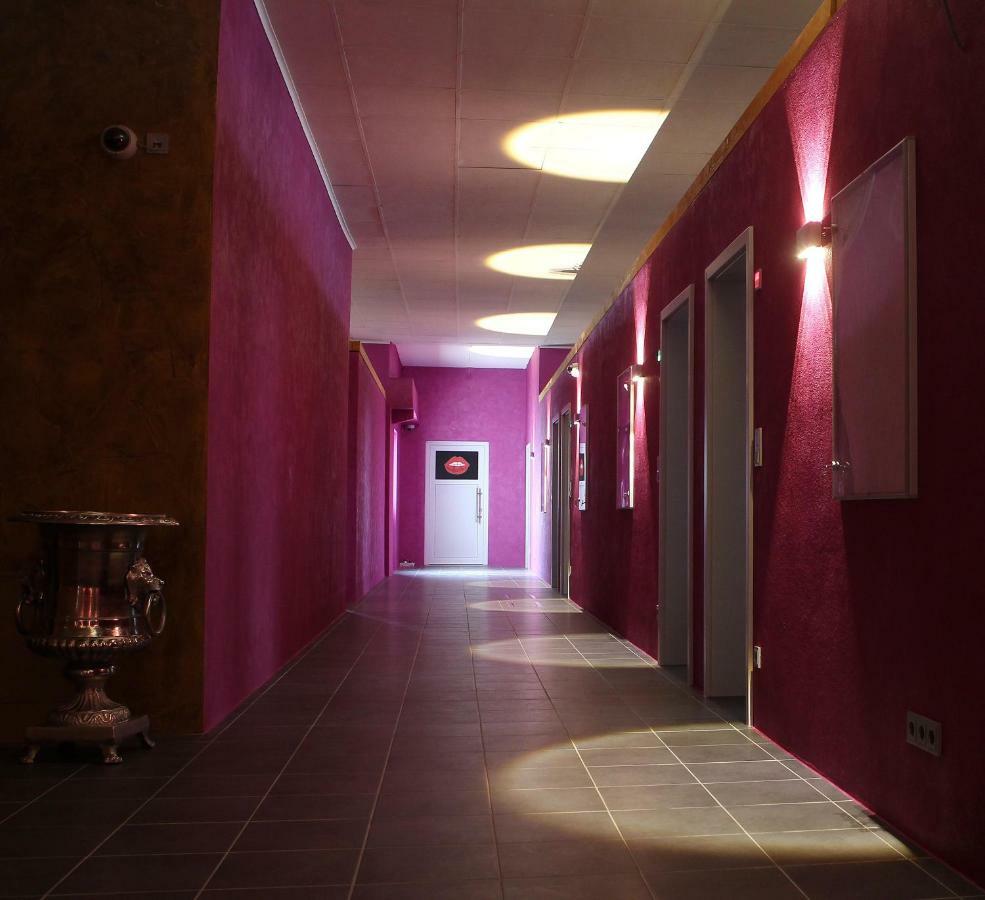 Erlebnishotel Lustra Landshut Exterior foto